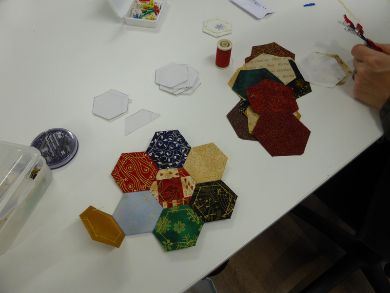 Adventsnähen - Hexagons (4).JPG