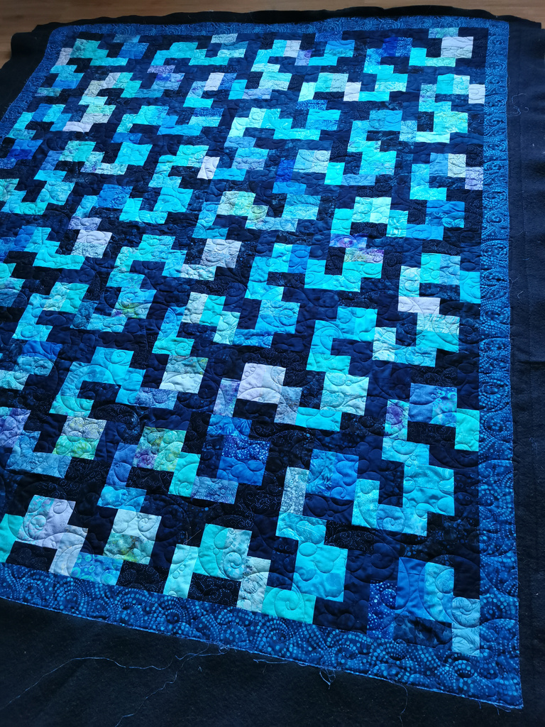 Irene's blue Quilt (3).jpg